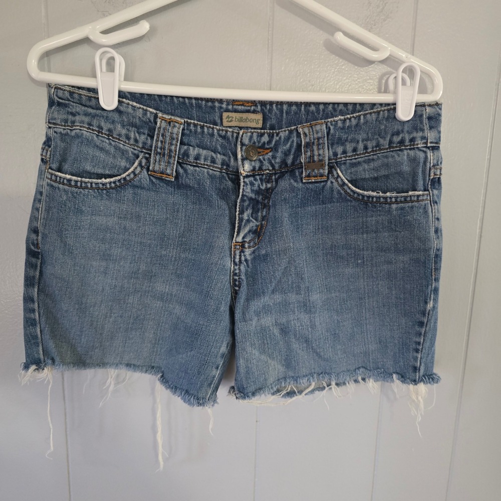 Billabong Denim Shorts Womens 5‎ Blue Good Raw Hem Cut Off Low Rise Y2K Surf